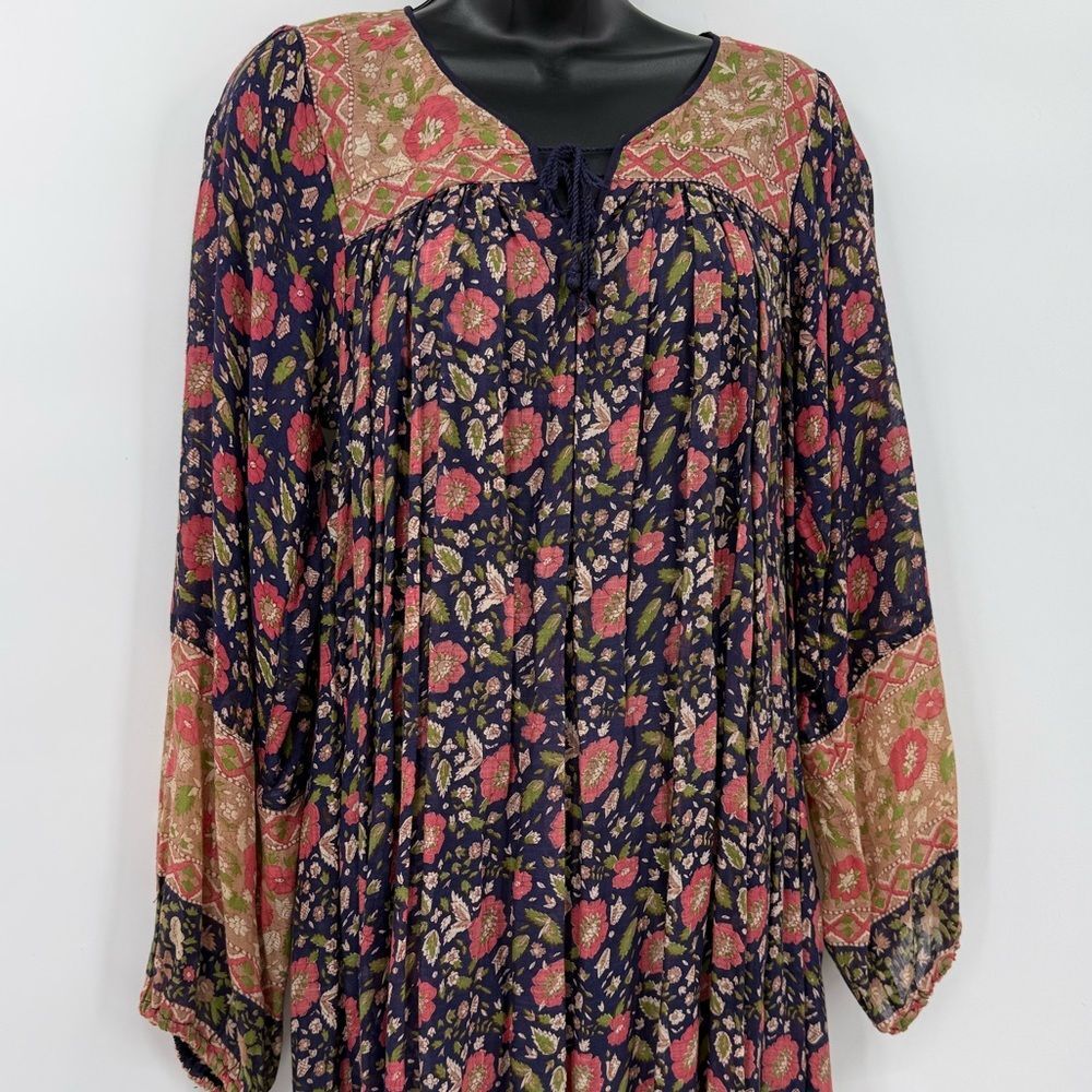 1970s Star of India Vintage Indian Cotton Kaftan Dress Floral Gauze | Medium - Picture 6 of 7